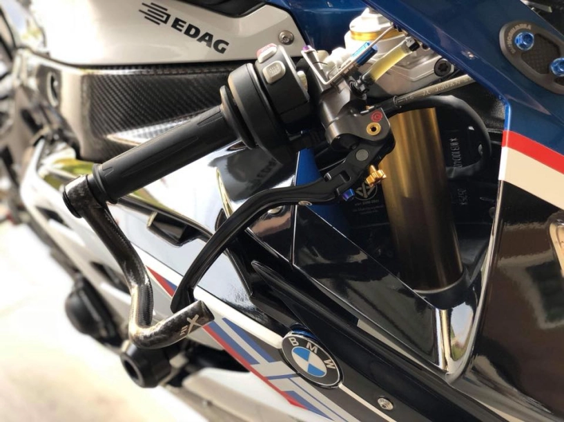 Bmw s1000rr xuất hiện gây choáng ngợp với cấu hình khủng - 5