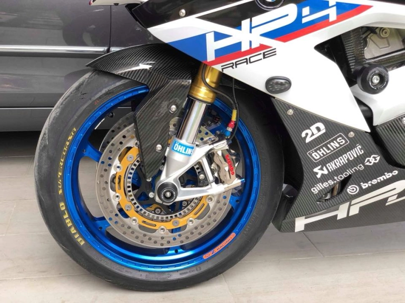 Bmw s1000rr xuất hiện gây choáng ngợp với cấu hình khủng - 7