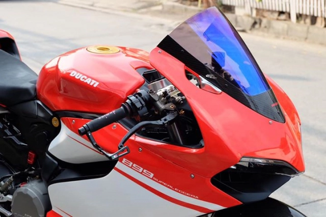 Ducati panigale 899 độ siêu ngầu và đầy hấp dẫn với phong cách superleggera - 1