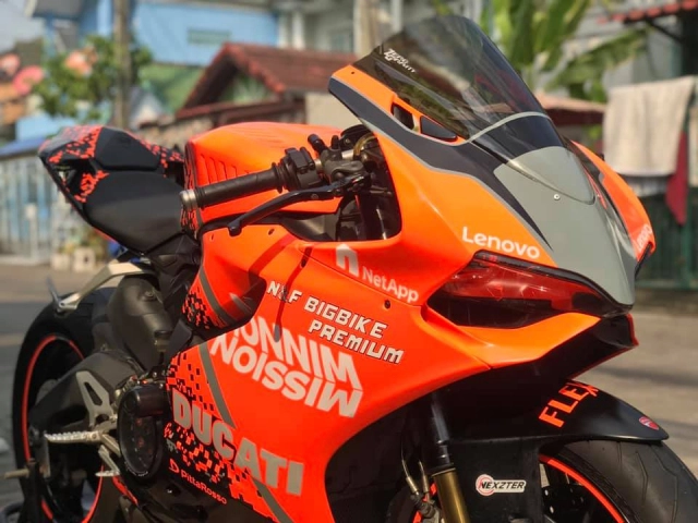 Ducati panigale 899 độ tươi rói trong tông màu cam neon đến từ tt bigbike design - 6