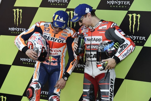 motogp 2019 marquez giữ vững lập trường thay đổi riêng của mình không xài chung với lorenzo - 5