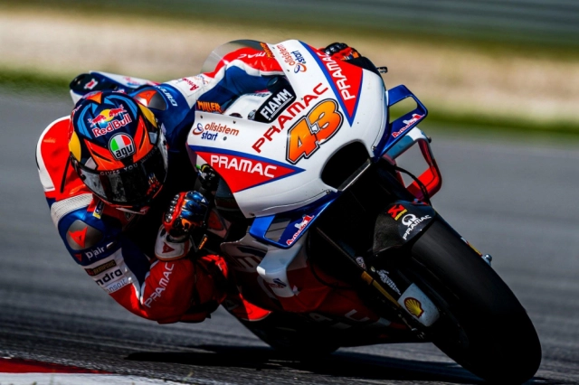 motogp 2019 vinales hạ bệ marquez quartararo dành chiến thắng đầu tiên của năm 2019 - 10