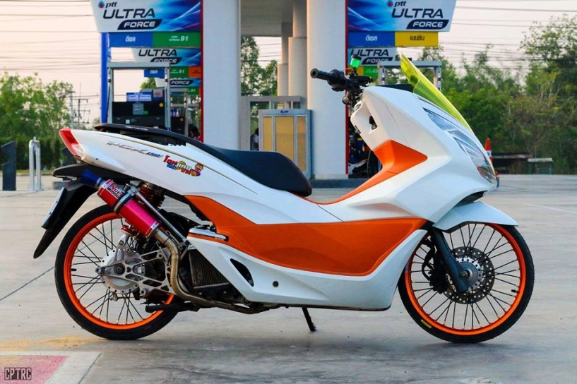 Pcx 150 độ hướng về sự thể thao với vẻ đẹp đầy sang trọng - 1