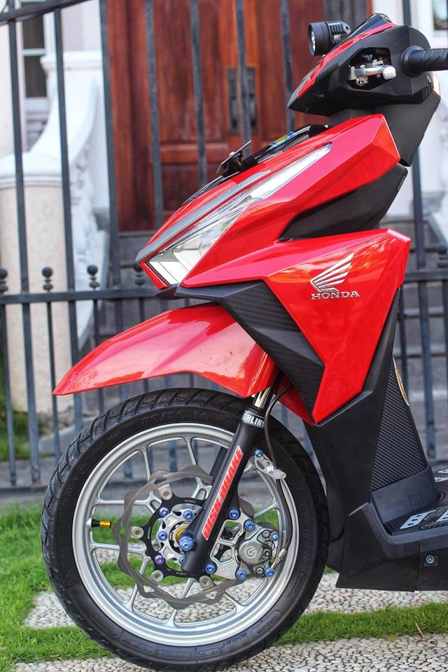 Vario 150 nổi bật với dàn đồ chơi hàng hiệu của biker miền trung - 7