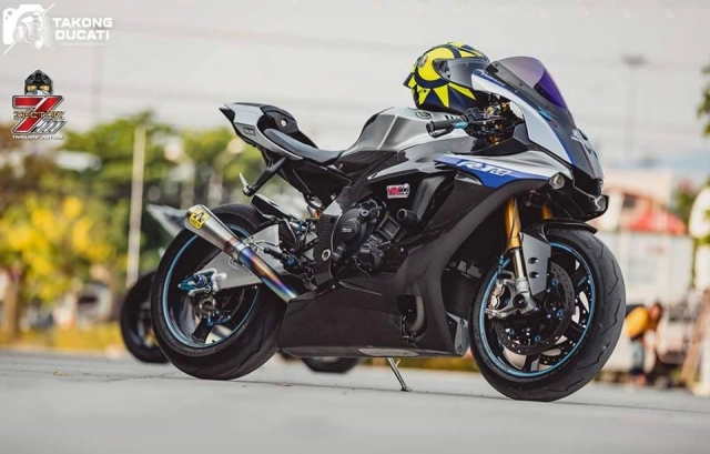 Yamaha r1m cực phẩm độ ấn tượng với dàn chân rotobox cao cấp - 1