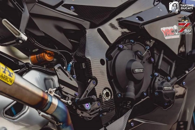 Yamaha r1m cực phẩm độ ấn tượng với dàn chân rotobox cao cấp - 3