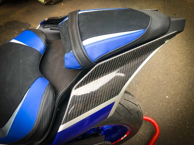 Yamaha r1m độ hoàn hảo với phong cách racing đón noel của biker việt - 12