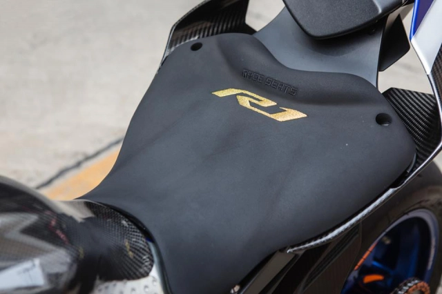 Yamaha r1m độ nhức nách với dàn chân 2 line đầy nổi bật - 6