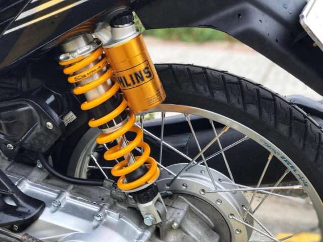 Click 110 lột xác hoàn hảo trong bản độ chất như những xe mới - 5