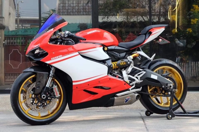 Ducati panigale 899 độ ấn tượng với phong cách superleggera - 1