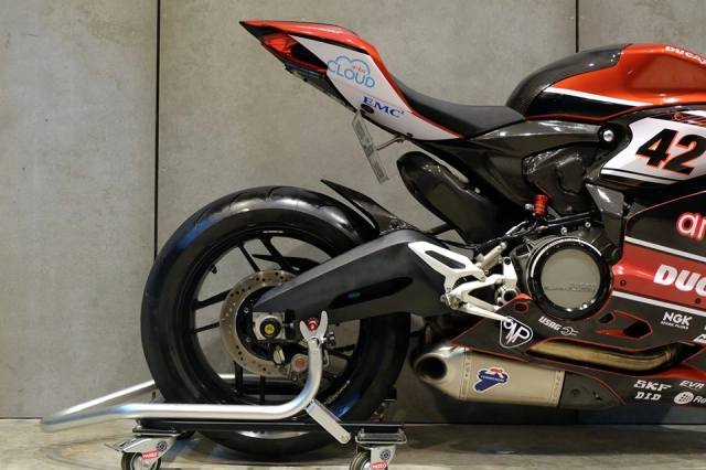 Ducati panigale 899 độ cực đỉnh đầy hấp dẫn với phong cách wsbk - 15