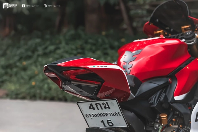 Ducati panigale 899 độ đỉnh điểm với công nghệ đồ chơi cao cấp - 8