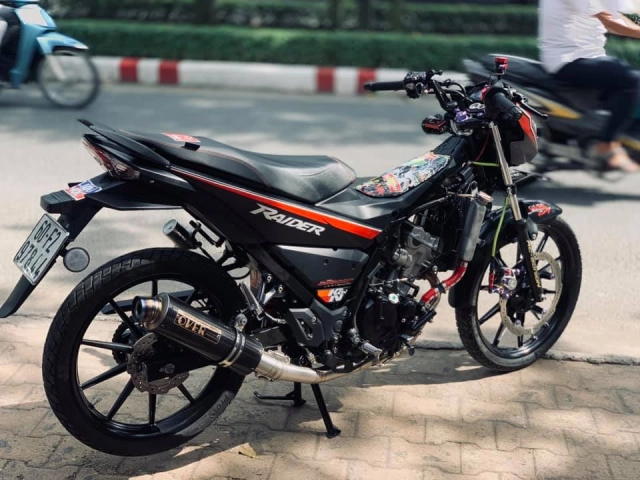 Raider 150 độ siêu bắt mắt với gói phụ kiện hàng hiệu - 1