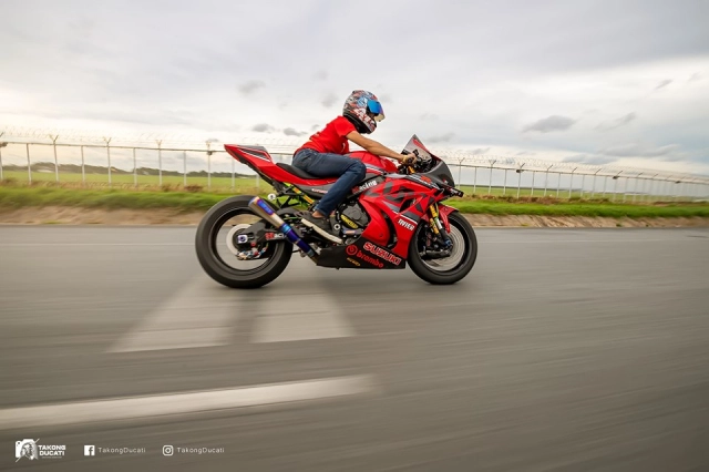 Suzuki gsx-r1000 độ thêm đôi cánh với diện mạo chuẩn phong cách đường đua - 17