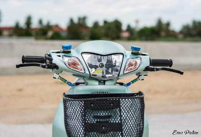 Wave 125 độ ấn tượng với dàn chân tuyệt đỉnh của biker thailand - 1