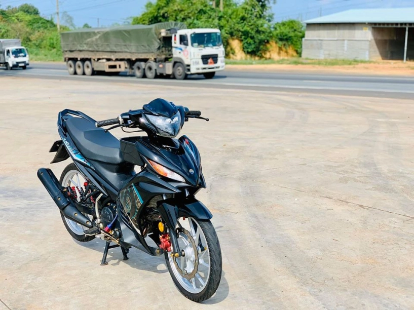 Exciter 135 độ kiểng nhẹ nhàng với dàn trang bị chất lượng - 1