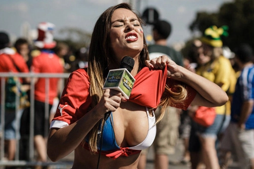 Người đẹp bikini làm nóng ran mùa world cup 2014 - 12