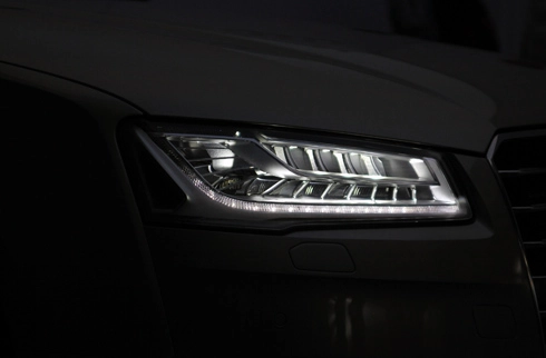 Audi a8l có giá 48 tỷ đồng tại việt nam - 3