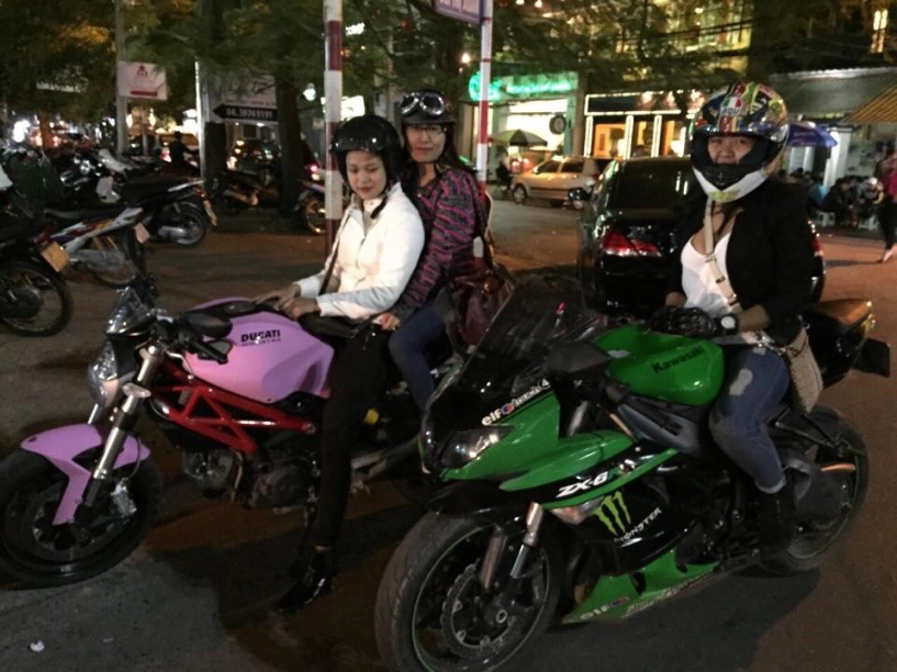 Ba nữ biker 9x sở hữu mô tô khủng cùng hội tụ tại hà nội - 2