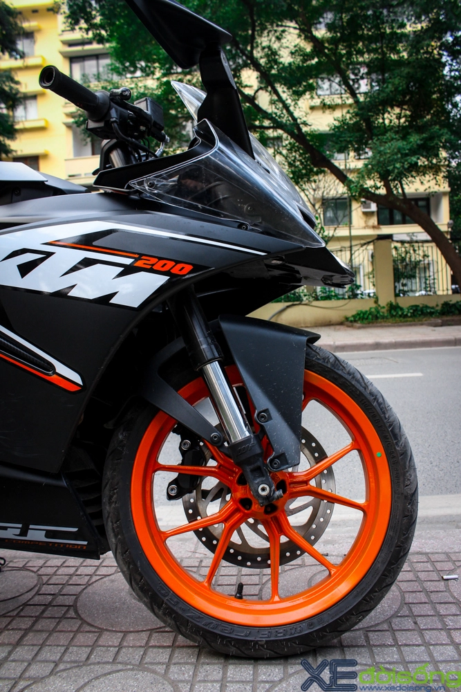 Cận cảnh ktm rc200 chiếc mô tô giá rẻ đầu tiên tại hà nội - 11