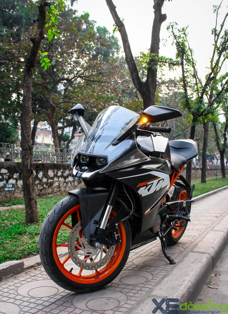 Cận cảnh ktm rc200 chiếc mô tô giá rẻ đầu tiên tại hà nội - 14