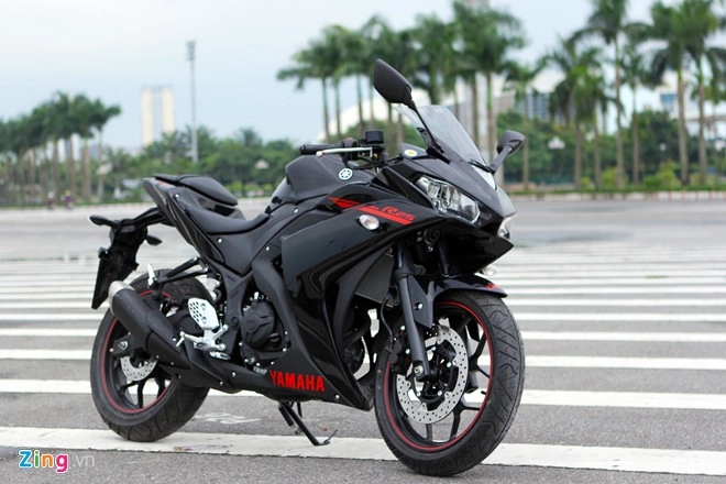 Cận cảnh yamaha r25 màu đen tại hà nội - 14