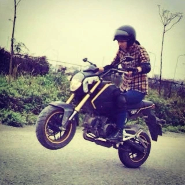 Chip bom nữ biker 9x với tình yêu dành cho xe côn tay - 4