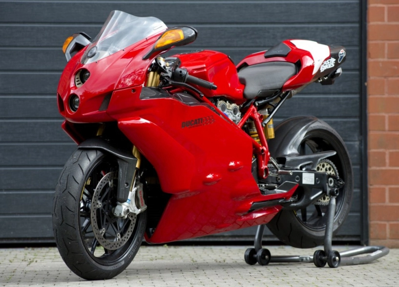 Ducati 999 sức mạnh từ thuở khai sinh - 8