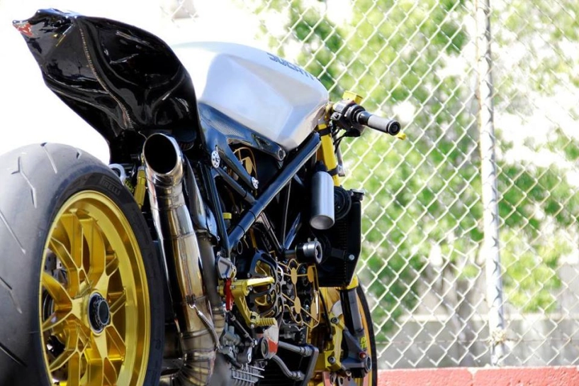 Ducati độ phong cách cafe racer - 5