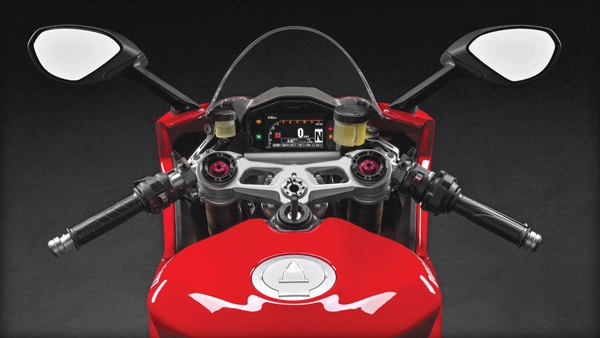 Ducati panigale 1299 sẽ sở hữu sức mạnh khủng - 3