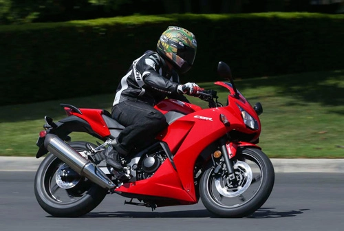 Honda cbr300r chiếc môtô thể thao tầm trung - 1