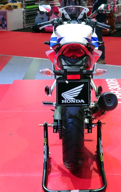 Honda cbr300r chính thức ra mắt với giá 115 triệu đồng - 13