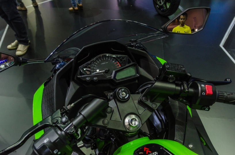 Kawasaki ninja 300 abs dẫn đầu phân khúc mô tô 300cc - 11