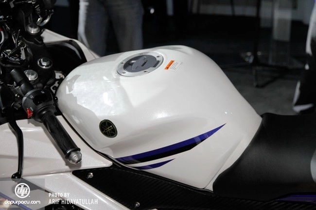 Yamaha r15 20 2014 cực kì hút khách tại indonesia - 13