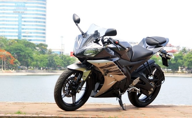Yamaha r15 và honda cbr150 2015 so sánh chi tiết - 1