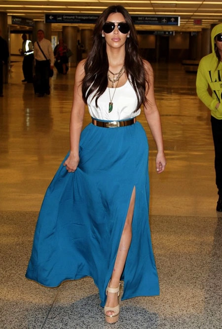 10 bộ váy tôn dáng của kim kardashian - 7