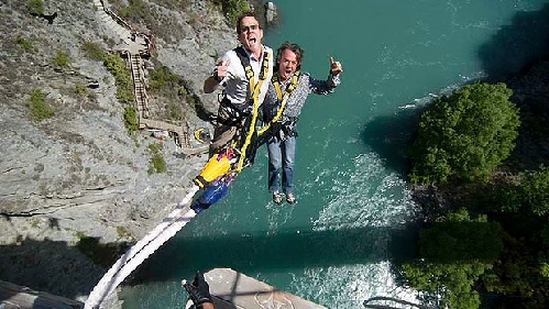 25 năm bungy jumping trò chơi mạo hiểm nhất - 2