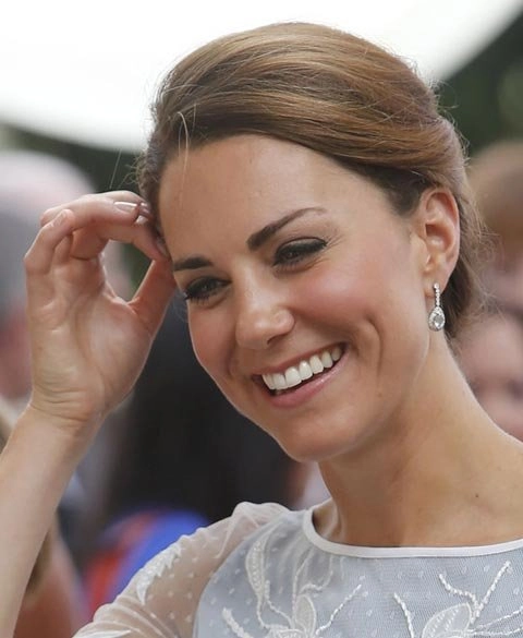 5 kiểu tóc trang nhã của kate middleton - 1