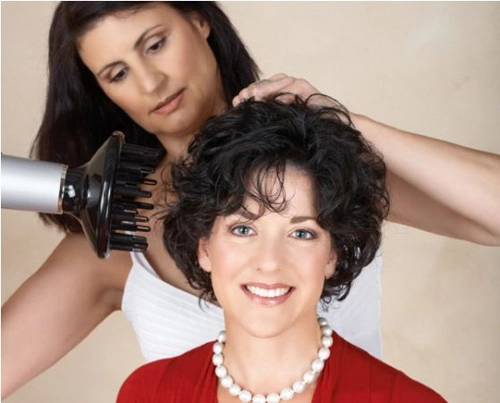 8 lời khuyên chăm sóc tóc cho phụ nữ ngoài 40 - 2