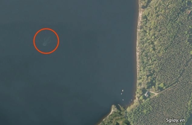 Apple maps chụp được hình ảnh quái vật hồ loch ness - 2