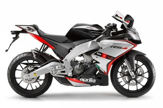 Aprilia rs4 125 replica 2015 đối thủ nặng ký của yamaha r125 - 2