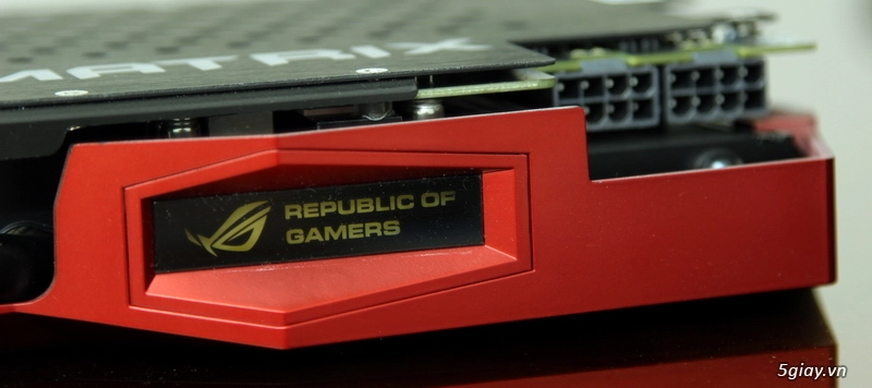 Asus rog matrix r9 290x platinum edition - 15