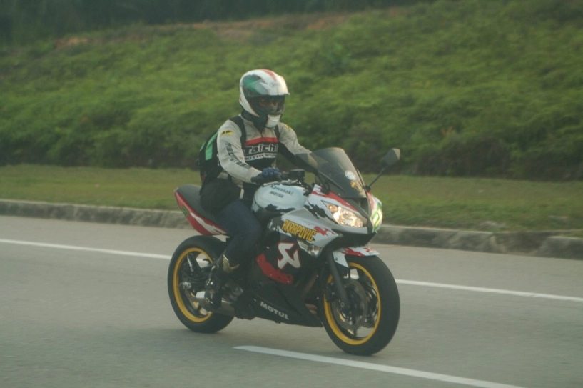 Bắt gặp khá nhiều exciter và pkl đi xem moto gp tại sepang - 14