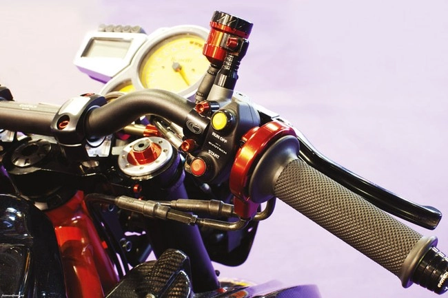 Benelli tnt tornado 1130 với động cơ siêu nạp - 6