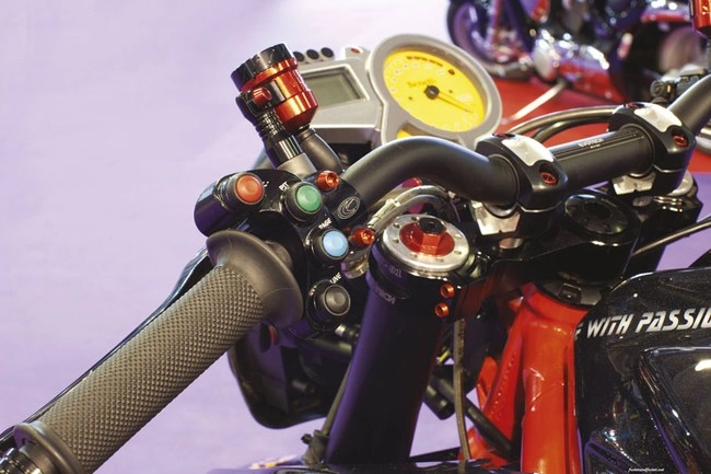Benelli tnt tornado 1130 với động cơ siêu nạp - 7