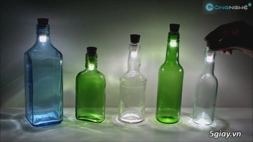 Biến chai thủy tinh thành chiếc đèn trang trí - 1