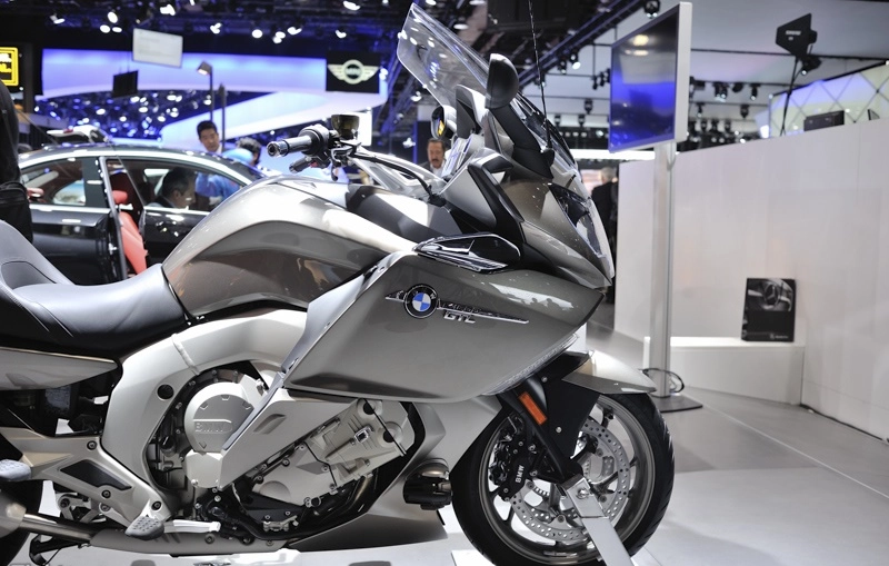 Bmw giới thiệu dòng mô tô touring k1600 gtl 2014 - 2