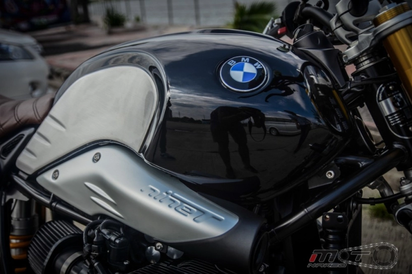 Bmw r nine t với phiên bản độ tracker chất lừ - 30