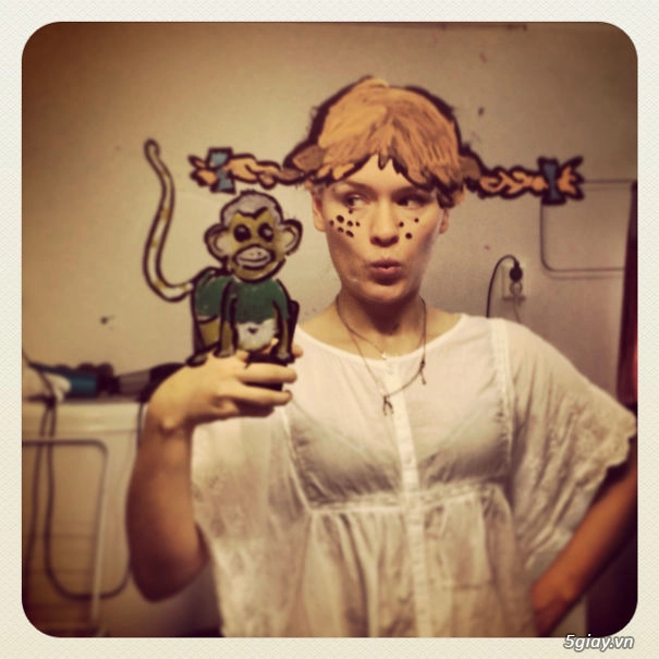 Bộ ảnh nhí nhố vẽ trên gương đang hot trên instagram - 20