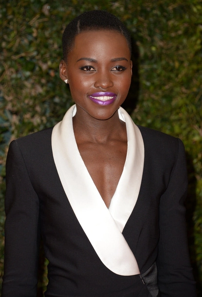 Các kiểu tóc phá cách của lupita nyongo - 3